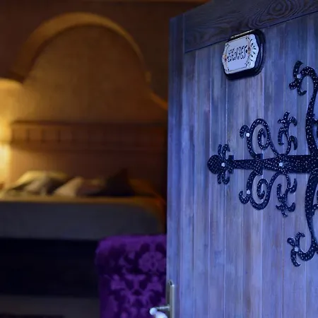 Sunak Cave Boutique Hotel