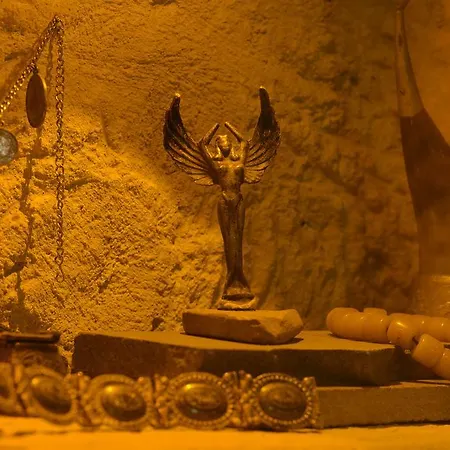 Sunak Cave Boutique Hotel 2*