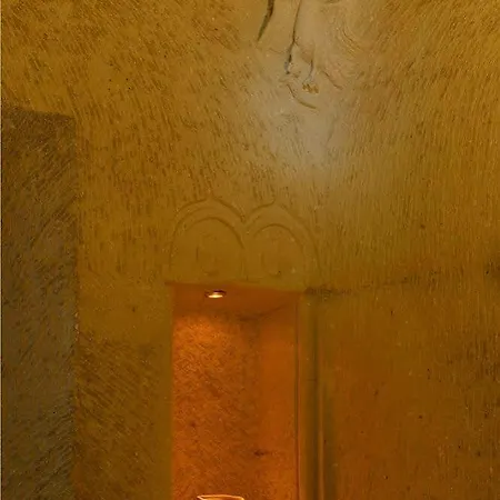 Sunak Cave Boutique 2*